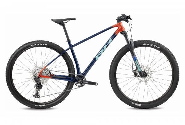 BH-ULTIMATE-RC-7.0-SHIMANO-DEORE-XT-12S-29-BLAU-ORANGE-2022.jpg BH ULTIMATE RC 7.0 BLAU 2022